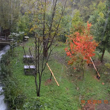 山林小屋 克雷山林小屋 *